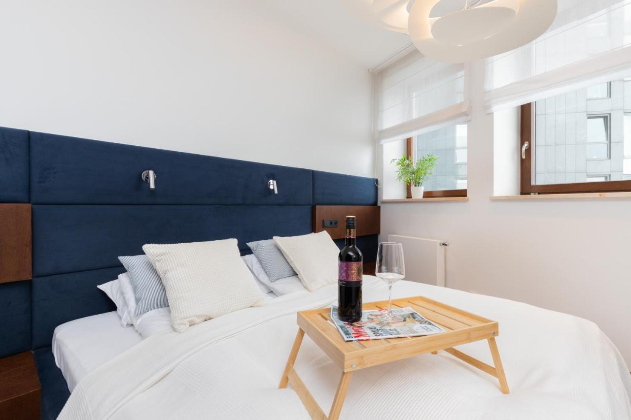 Sea Towers 15th Floor With Sea View By Renters Prestige Apartment