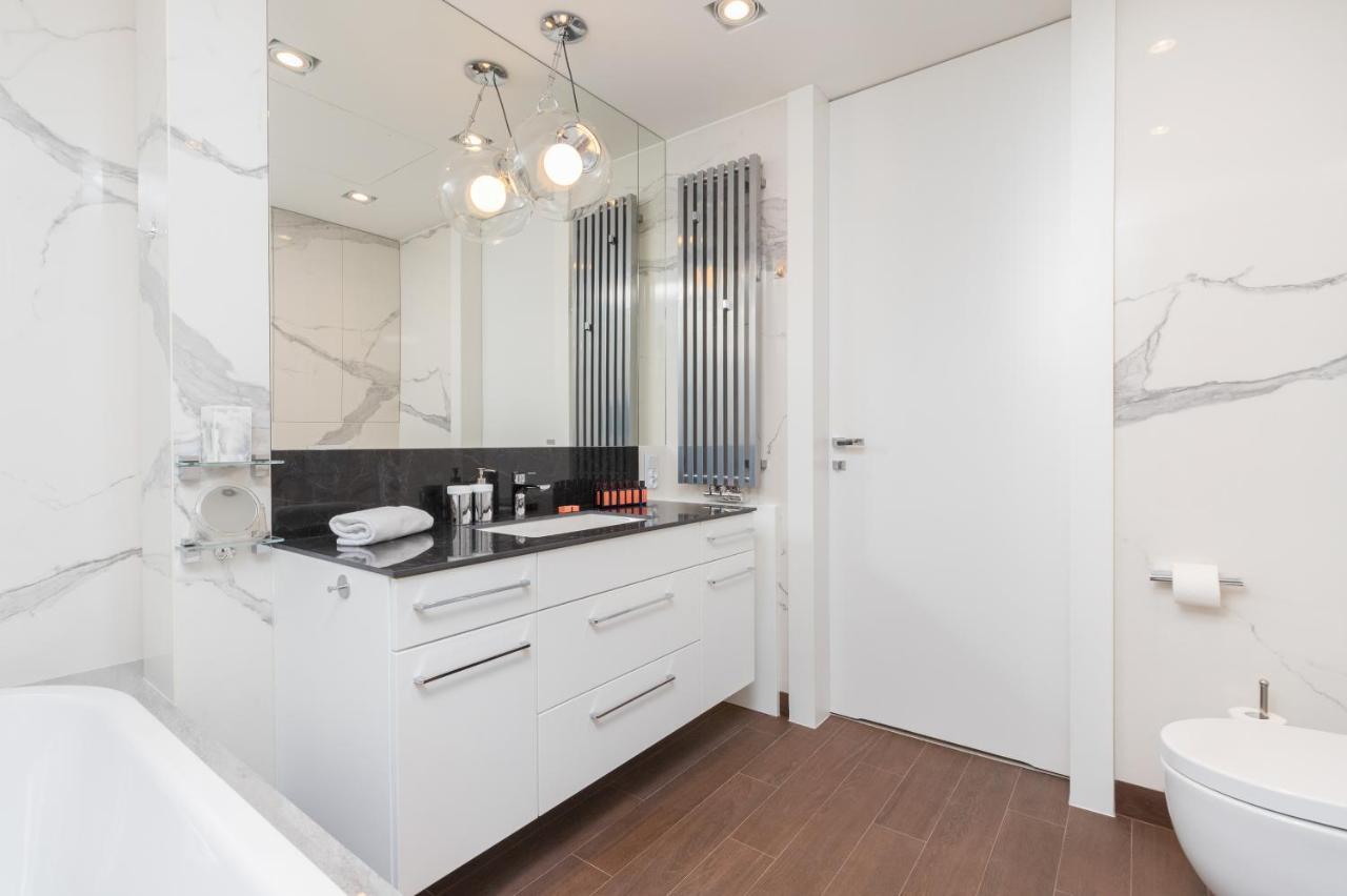 Apartment Sea Towers 15th Floor With Sea View By Renters Prestige Gdynia