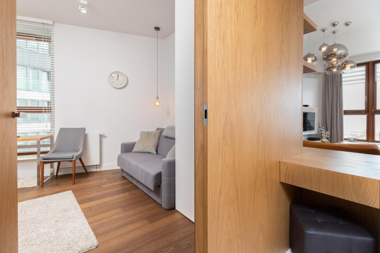 Apartment Sea Towers 15th Floor With Sea View By Renters Prestige Gdynia